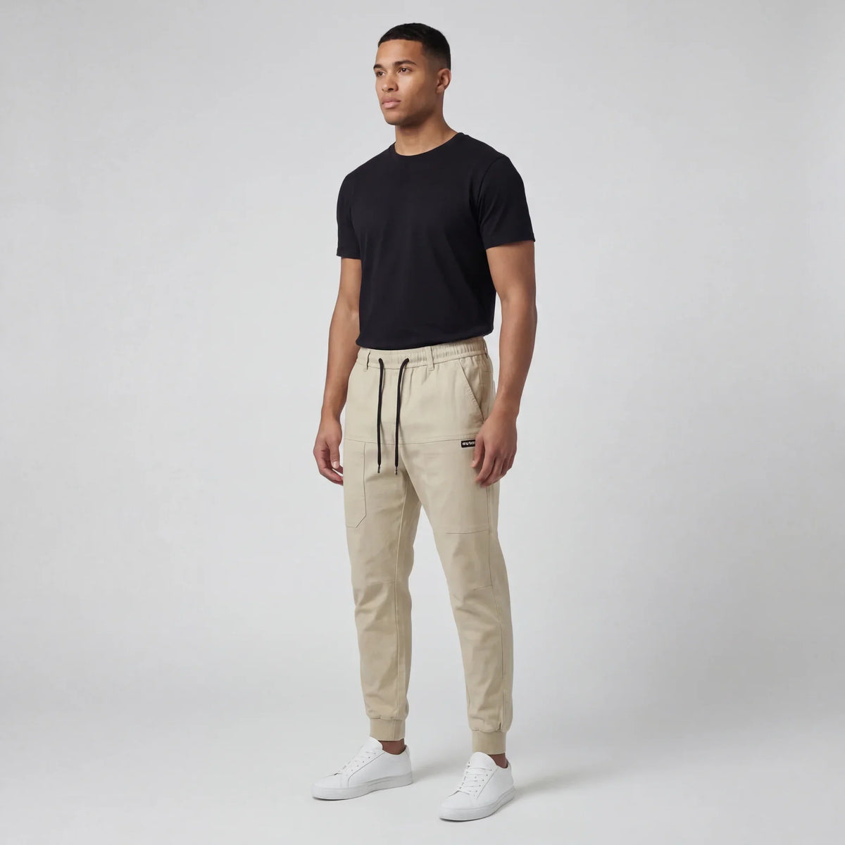 Pantalon cargo confortable avec grande capacité de rangement